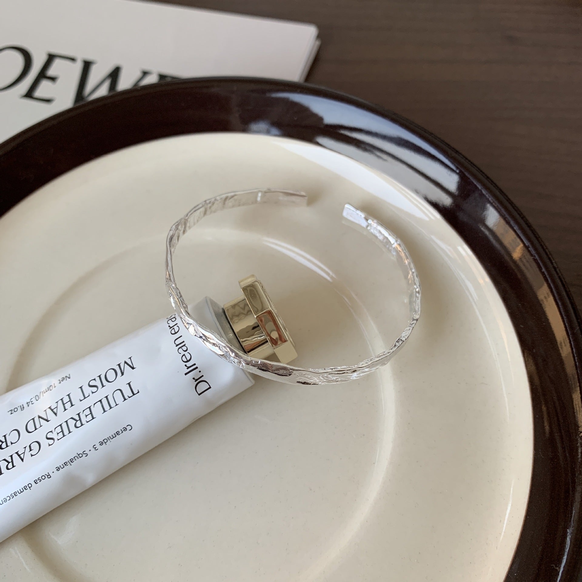 Sterling Silver Bracelet Simple And Irregular Convex Foil Pattern