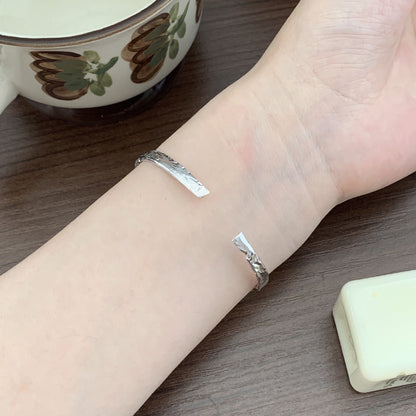 Sterling Silver Bracelet Simple And Irregular Convex Foil Pattern